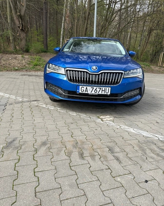 Skoda Superb cena 126500 przebieg: 24319, rok produkcji 2022 z Gdynia małe 211